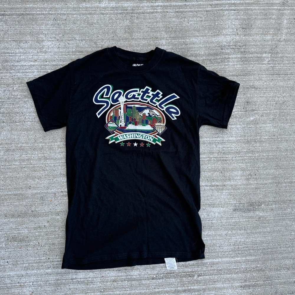 Black Seattle Graphic T-Shirt
